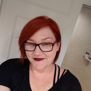 Meet your Posher, Candice